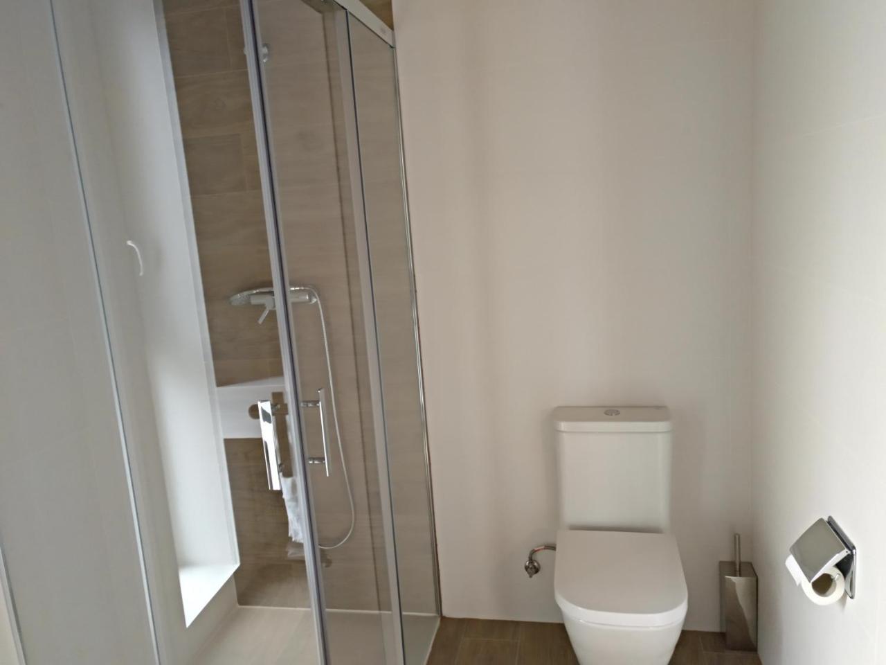 קאסאלריינה Hotel Entrerailes מראה חיצוני תמונה